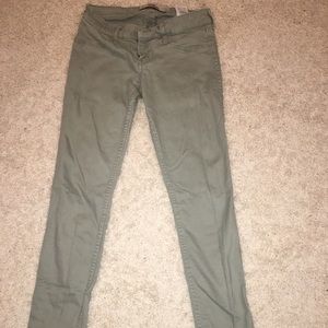 Hollister jeans size 3R